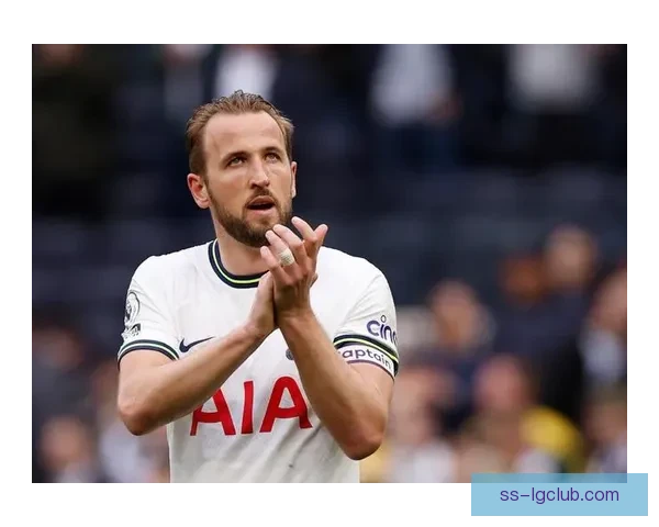 凯恩欧洲杯决赛状态低迷被提前换下英格锋线核心失色引发球迷热议